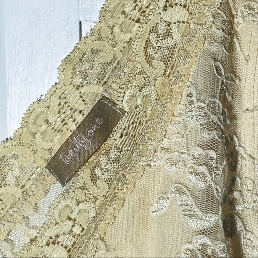 !Firm Price! Twenty-One Juniors/Women Lace Tank Top, V Neck Size L, Cream - Picture 3 of 6